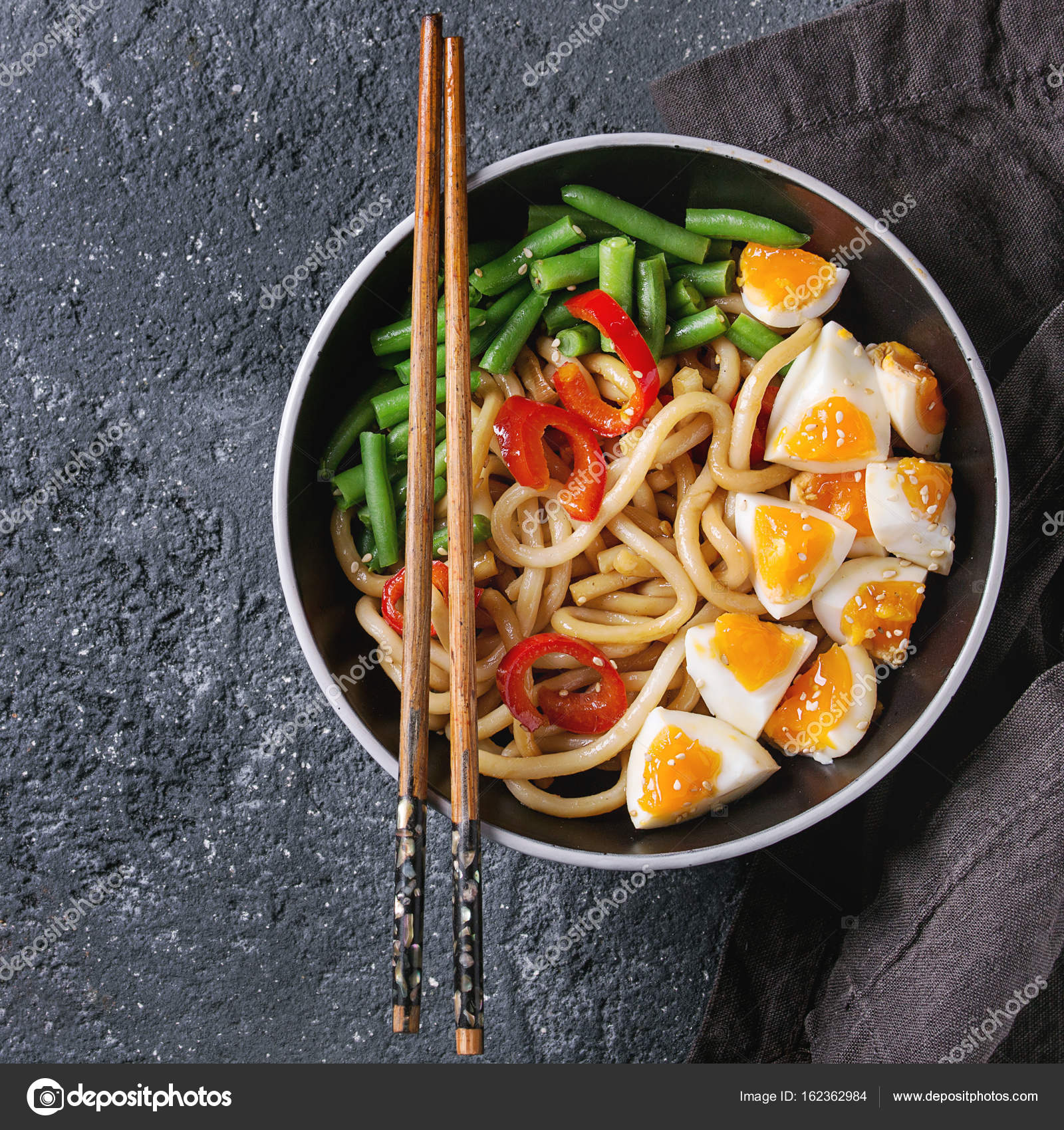 Stir fry udon noodles — Stock Photo © NatashaBreen #162362984