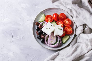 Yunan salatası için malzemeler