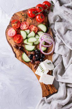 Yunan salatası için malzemeler