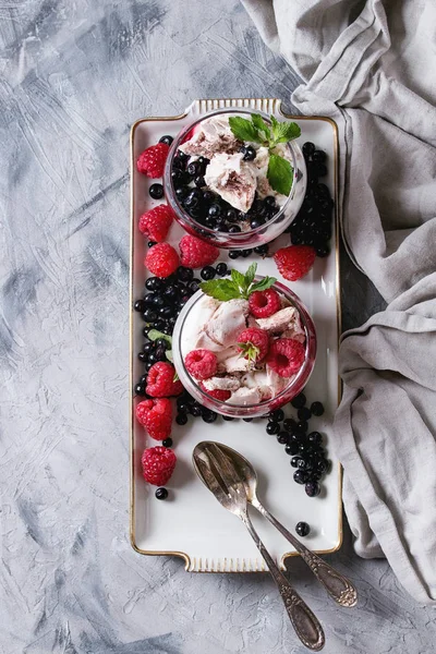 Sommer-Dessert-Chaos — Stockfoto