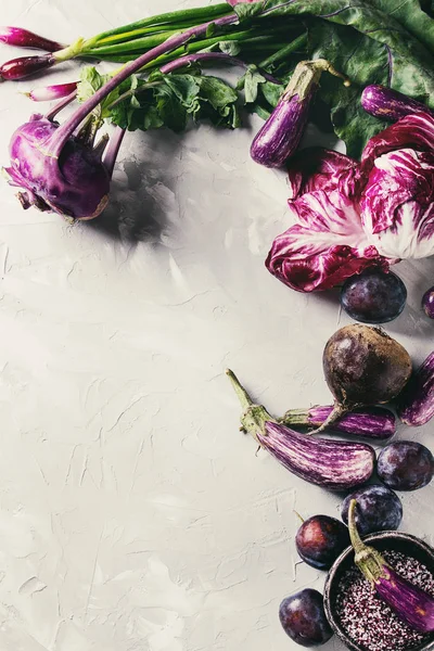 Választék a lila zöldségek — Stock Fotó