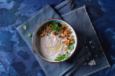 Mantar kremalı çorba.