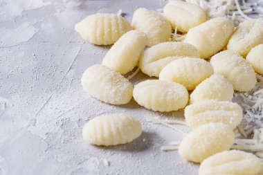 Çiğ çiğ Patates gnocchi