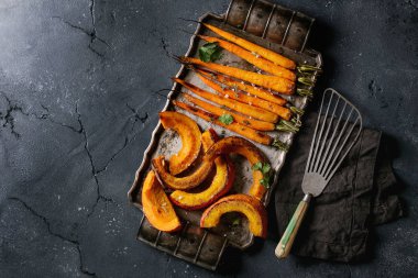 Kavrulmuş genç havuç ve kabak