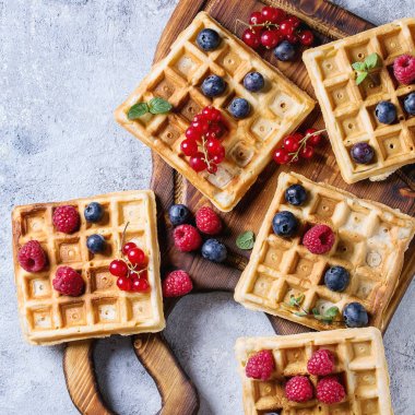 çilek ile Belçika waffle