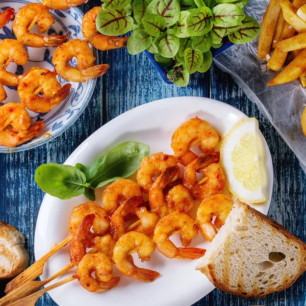 Barbekü baharatlı karides kebap