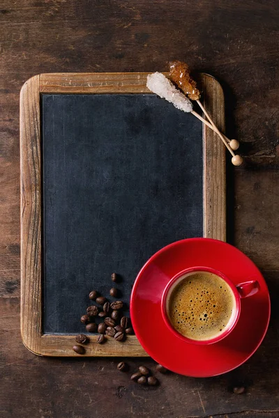 Доска и кофе — стоковое фото