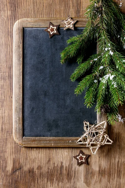 Kara tahta ve Noel ağacı