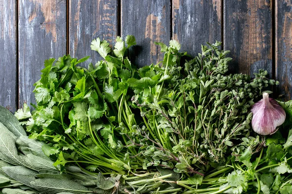 Variety of herbs — Stock Photo, Image