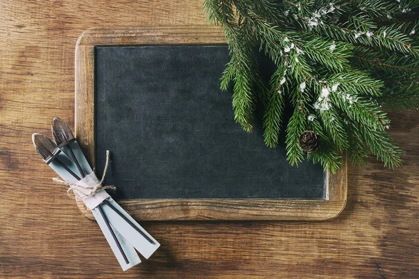 Chalkboard and Christmas tree — Stock Photo, Image