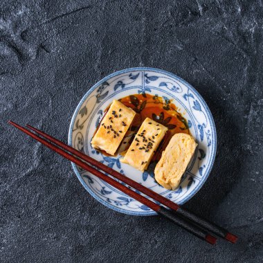 Japon haddelenmiş omlet Tamagoyaki