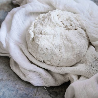 taze ev yapımı peynir