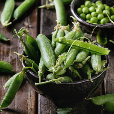 Genç yeşil bezelye