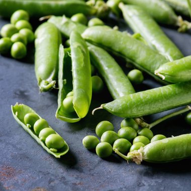 Genç yeşil bezelye