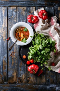 Havuç domates bezelye çorbası