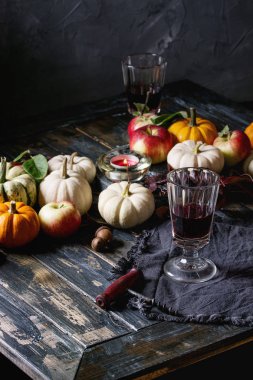 Tatil masası dekorasyonu