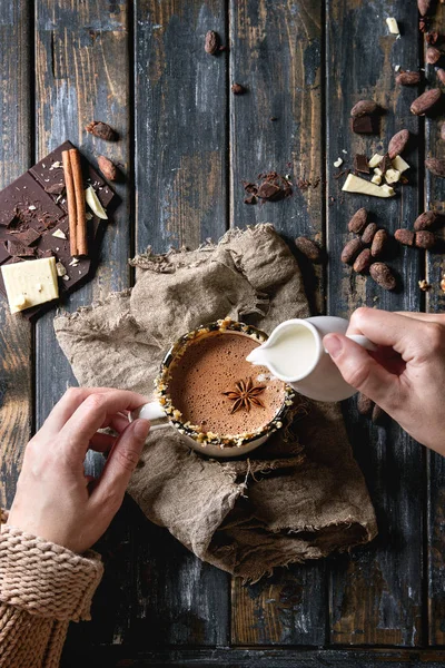 Mug of hot chocolate — Stock Photo, Image