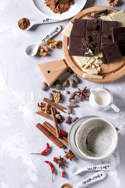 Sıcak çikolata için malzemeler — Stok fotoğraf