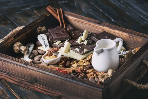 Ingredients for hot chocolate — Stock Photo, Image