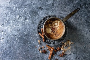 Masala chai malzemelerle