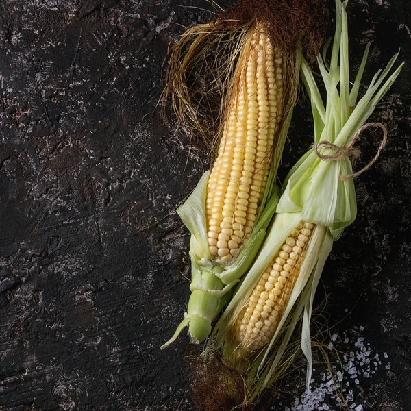 Genç ham mısır koçanı