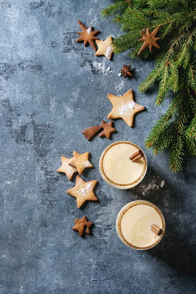 Yumurta likörü Noel kokteyl