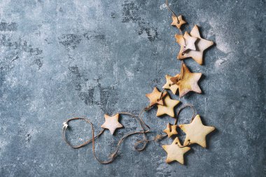 Noel yıldız şekli şekerli kurabiye