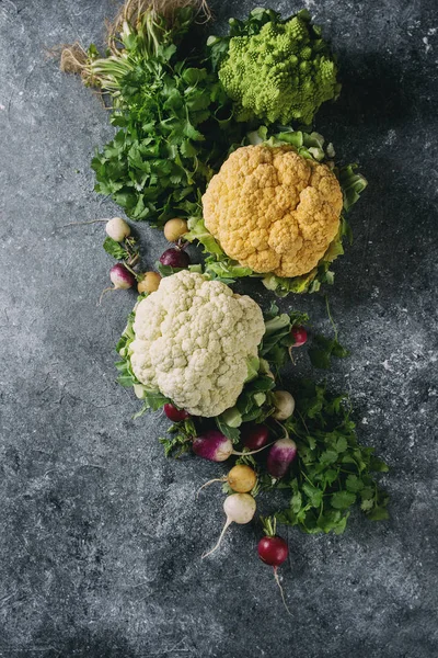 Blumenkohl und Rettich — Stockfoto