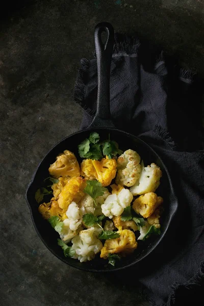 Gratin de coliflor blanco y amarillo —  Fotos de Stock