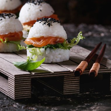 Pirinç suşi Burger