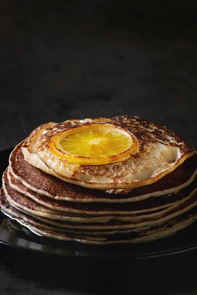 Panqueques con naranja — Foto de Stock