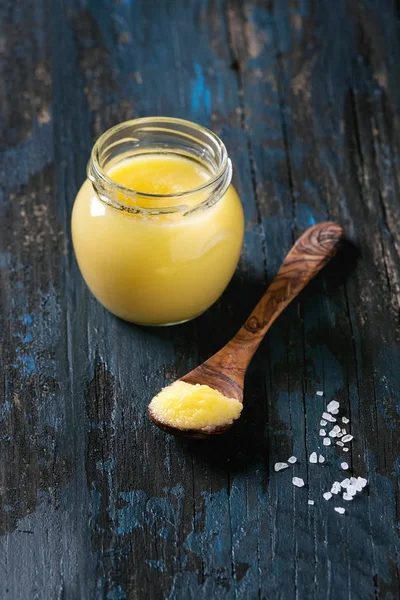 Vaso de mantequilla de ghee — Foto de Stock