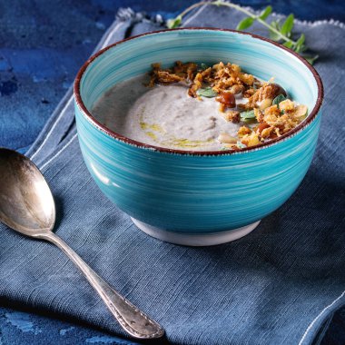 Mantar kremalı çorba.