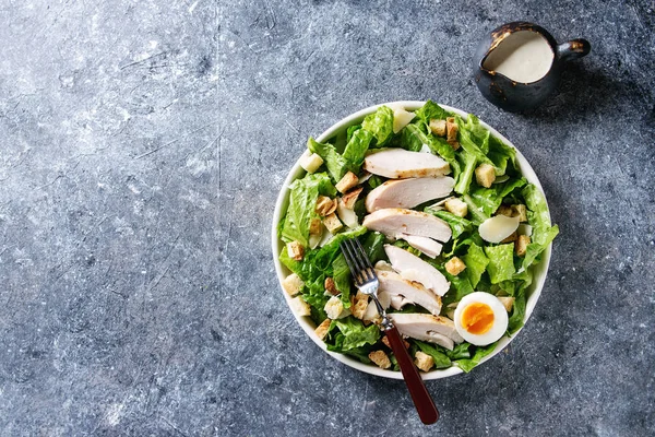 Salada clássica de césar — Fotografia de Stock