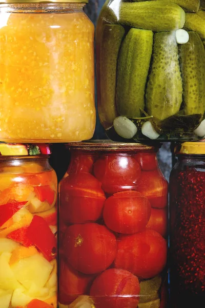 Variedade de legumes em conserva — Fotografia de Stock