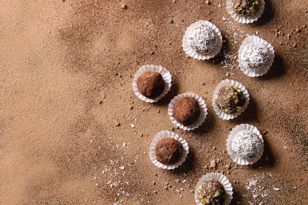 Tartufi di cioccolato fatti a mano — Foto Stock