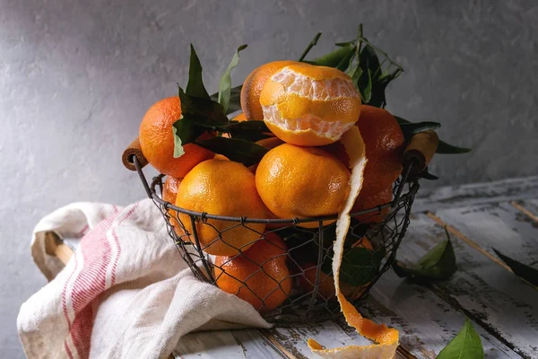 Clementinas con hojas — Foto de Stock