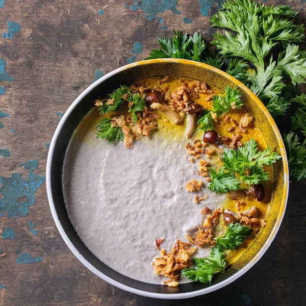 Soupe à la crème aux champignons — Photo