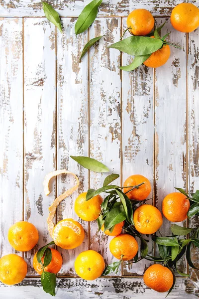 Clementinas con hojas —  Fotos de Stock