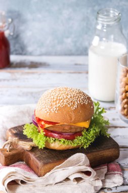 Ev yapımı et burger