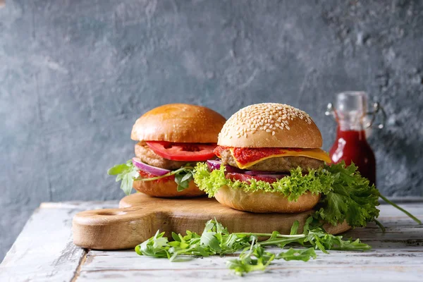 Mängd olika hemlagade hamburgare — Stockfoto