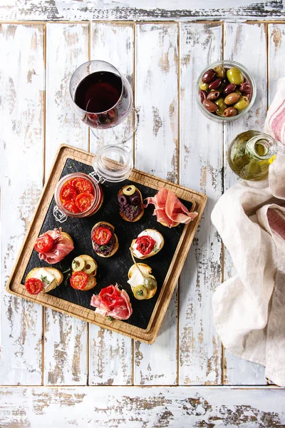 Tapas veya bruschetta