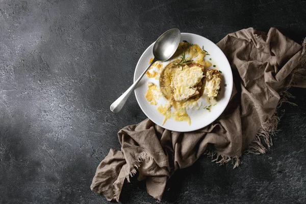 Sopa de cebola tradicional — Fotografia de Stock