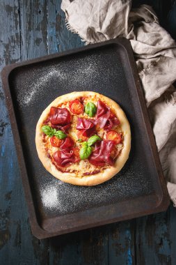 Bresaola pizza