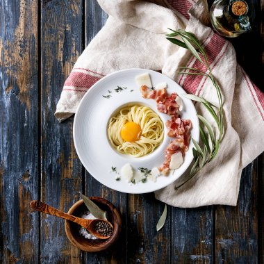 İtalyan makarna carbonara