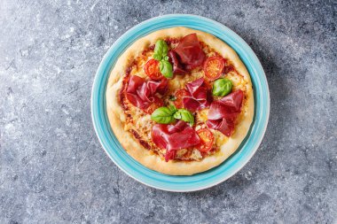 Bresaola pizza