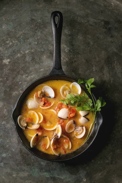 Vongole em molho — Fotografia de Stock