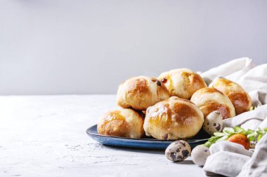 Hot Cross Buns