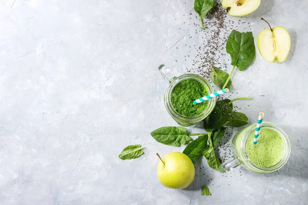 Verschiedene grüne Smoothies — Stockfoto