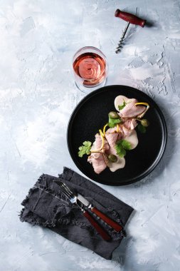 Ton balıklı sos vitello tonnato ile Dana